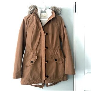 Hollister Sherpa lined parka jacket coat Tan M